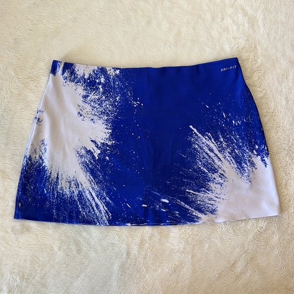 Nike Power Spin Skirt, Purple/White, Size L - Picture 5 of 6